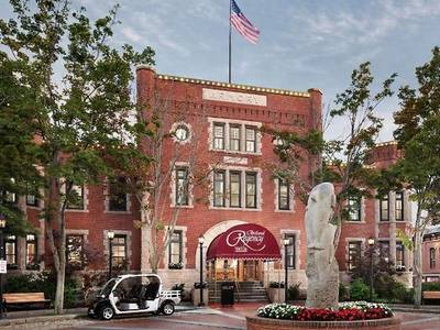 Portland Regency & Spa