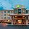 Holiday Inn Express & Suites Denver Airport