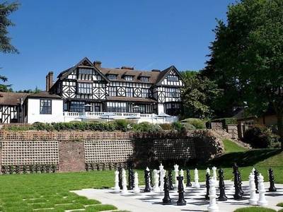 Laura Ashley The Manor Hotel