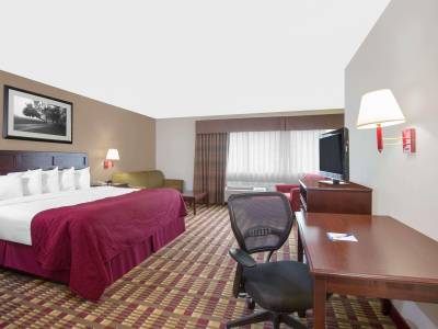 Baymont Inn & Suites Boston Heights - Hudson (Foto)