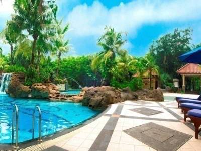 Grand Tropic Suites
