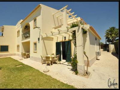 Monte Dos Avos Village