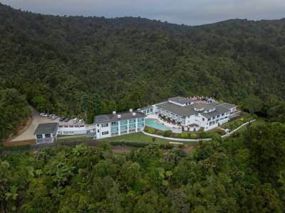 Auckland's Waitakere Estate