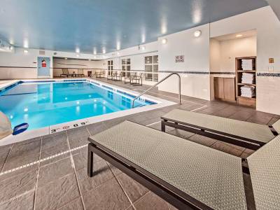 Country Inn & Suites by Radisson, Cedar Rapids North, IA