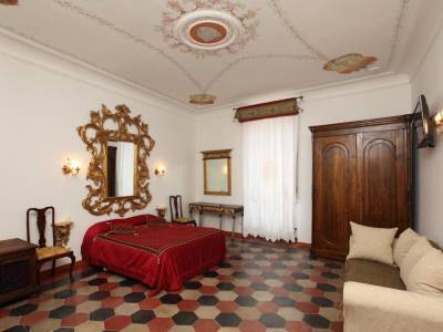 Navona Governo Vecchio