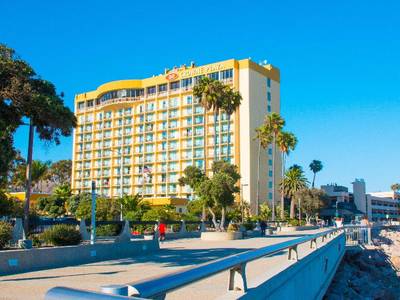 Crowne Plaza Ventura Beach