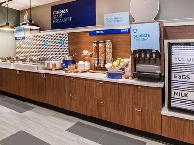 Holiday Inn Express & Suites Loveland