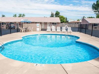 Rodeway Inn & Suites Niagara Falls