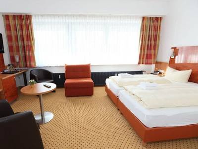 Café und Hotel am Holzhafen