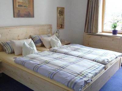 Amadeus Hotel & Cafe