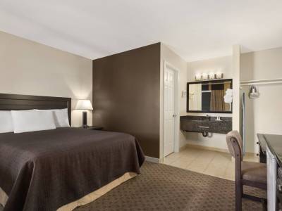 Travelodge Langley City