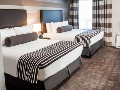 Sandman Signature Mississauga Hotel