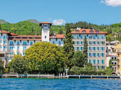 Savoy Palace Gardone