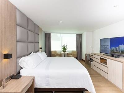 San Fernando Plaza Hotel