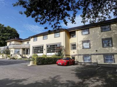 Reigate Manor Hotel