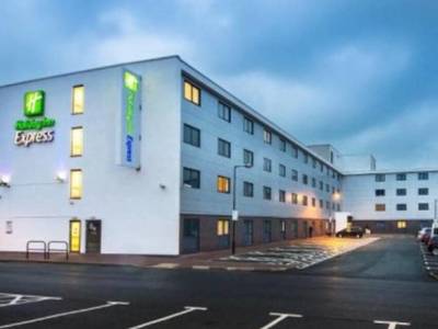 Holiday Inn Express Manchester Airport
