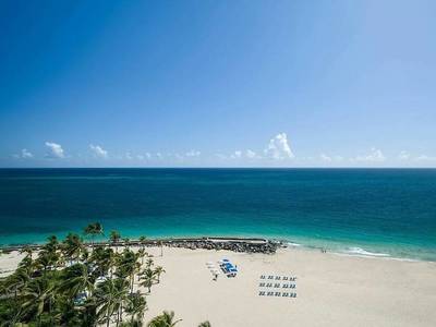 La Concha A Renaissance Resort