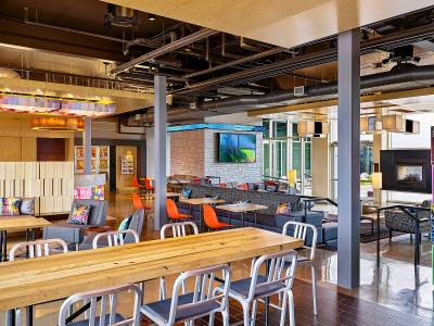 Aloft Denver International Airport