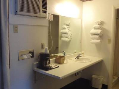 A Western Rose Motel