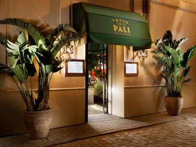 Los Seises by Fontecruz