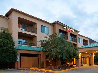 Courtyard Springfield