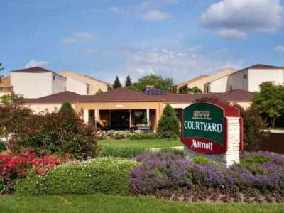 Courtyard Chicago Lincolnshire