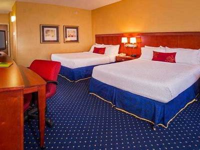 Courtyard Charlottesville North