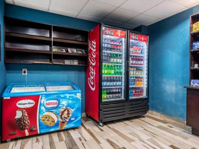 Holiday Inn Express & Suites Roanoke Rapids SE