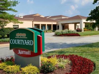 Courtyard Saint Louis Creve Coeur