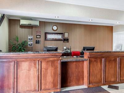 Econo Lodge Inn & Suites Mesa