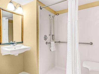 Days Inn Orlando Near Millenia Mall