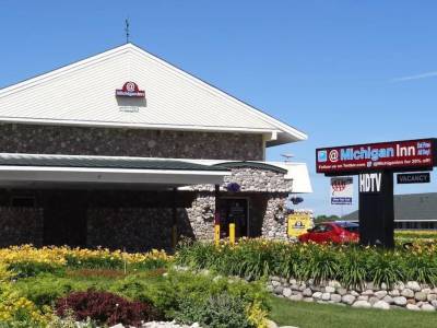 Michigan Inn & Lodge