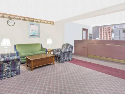 Avasté Hotel Suites & Conference Center