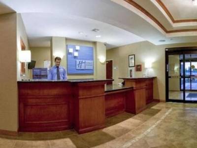 Holiday Inn Express Hotel & Suites Bartlesville
