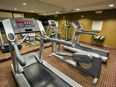 Holiday Inn Express & Suites Birmingham - Inverness 280
