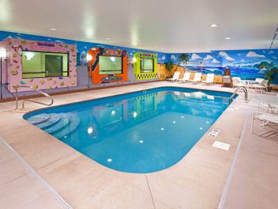 Holiday Inn Express Hotel & Suites Franklin - Oil City