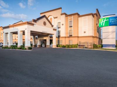 Holiday Inn Express Hotel & Suites Grenada