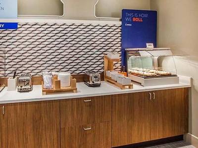 Holiday Inn Express & Suites Lexington