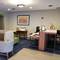 Holiday Inn Express Hotel & Suites Lincoln