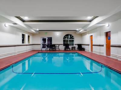 Holiday Inn Express Hotel & Suites Oroville Lake