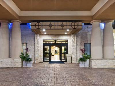 Holiday Inn Express Hotel & Suites Victoria