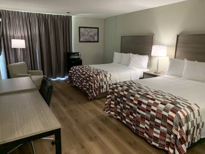 Budget Inn & Suites at The Falls