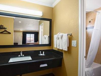 Howard Johnson Inn San Diego State University Area