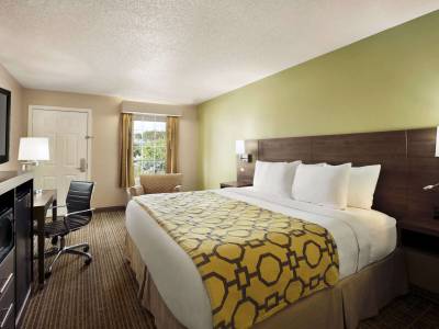 Baymont Inn & Suites Brunswick GA