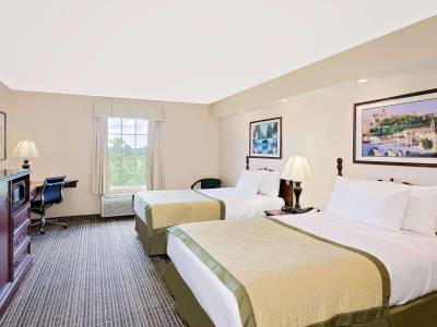 Baymont Inn & Suites Georgetown / Near Georgetown Marina