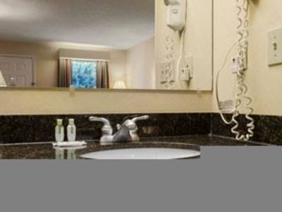 Baymont Inn & Suites Greenville