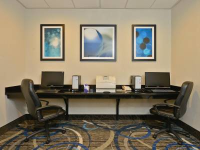 Holiday Inn Express Hotel & Suites Tacoma South - Lakewood