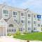Microtel Inn & Suites by Wyndham Green Bay
