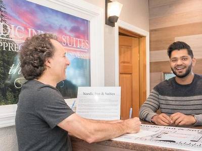 Nordic Inn & Suites