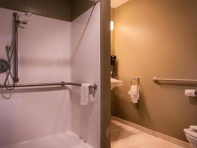 Sun And Ski Inn And Suites